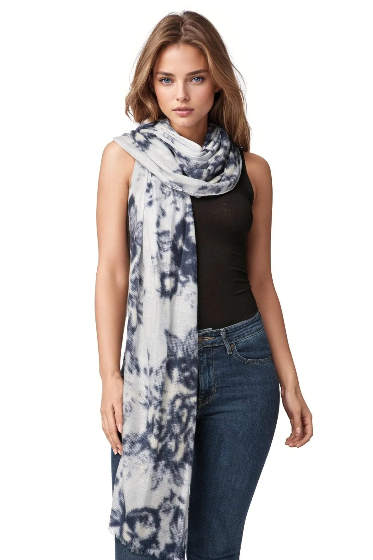 100% Cashmere Luxury Scarf in Winter Romance Print