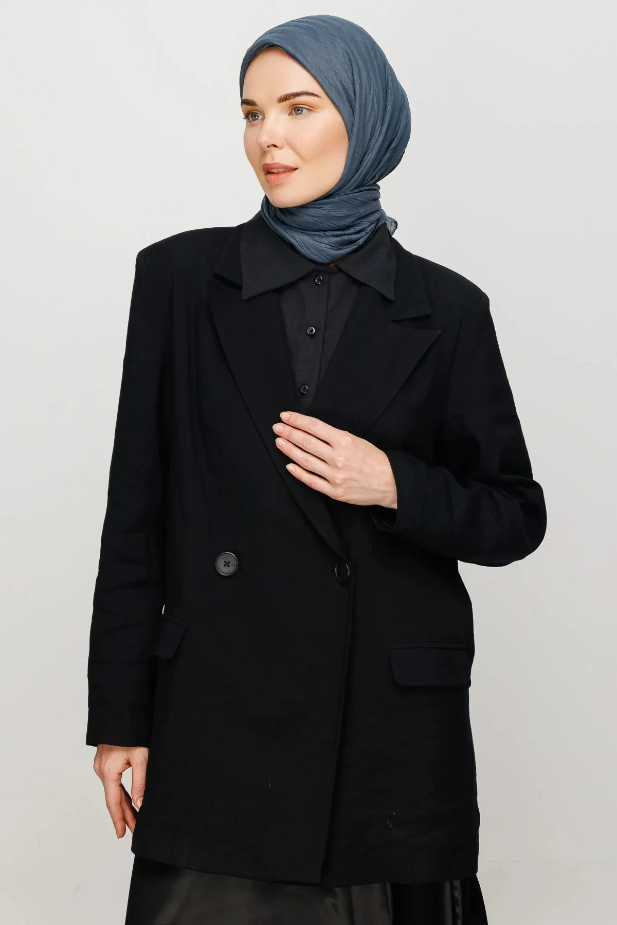 Anthracite Pleated Bamboo Square Scarf