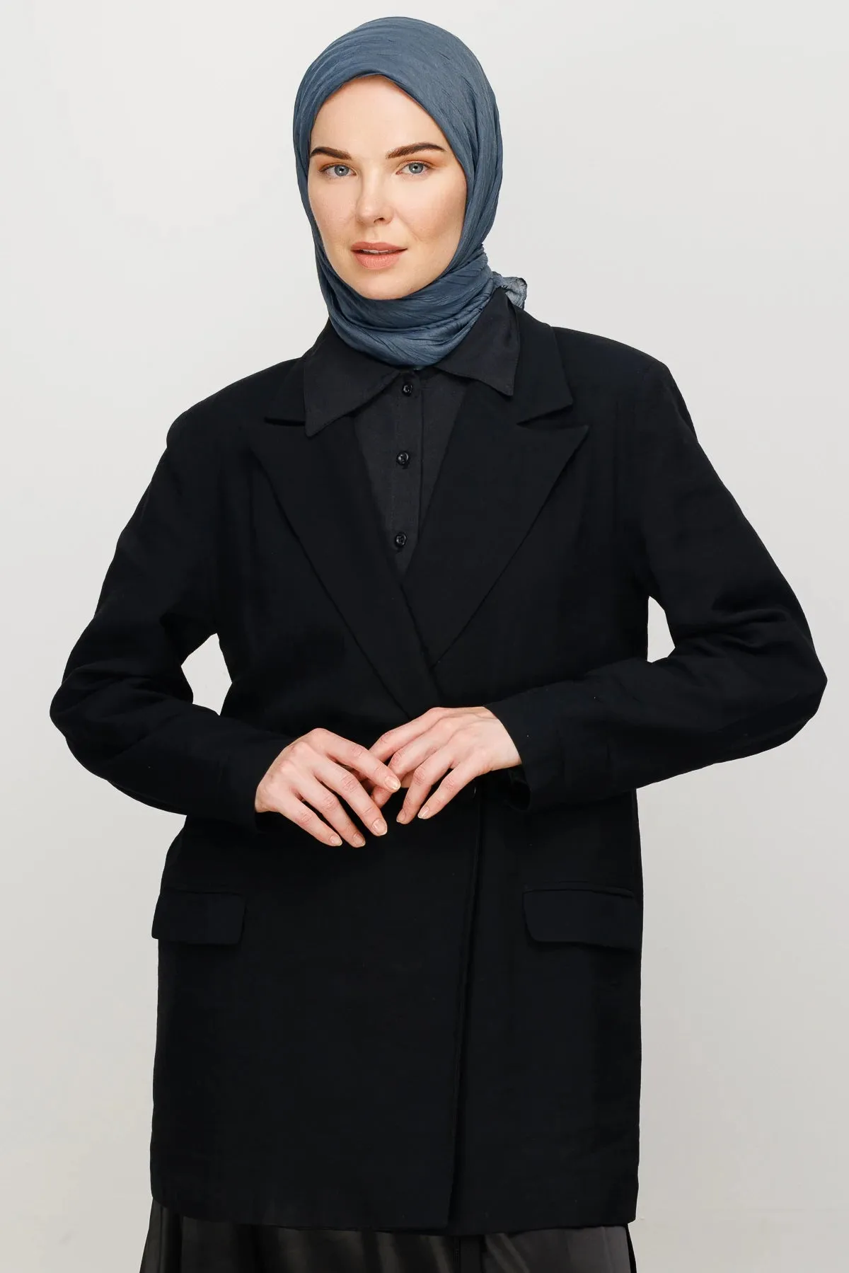 Anthracite Pleated Bamboo Square Scarf