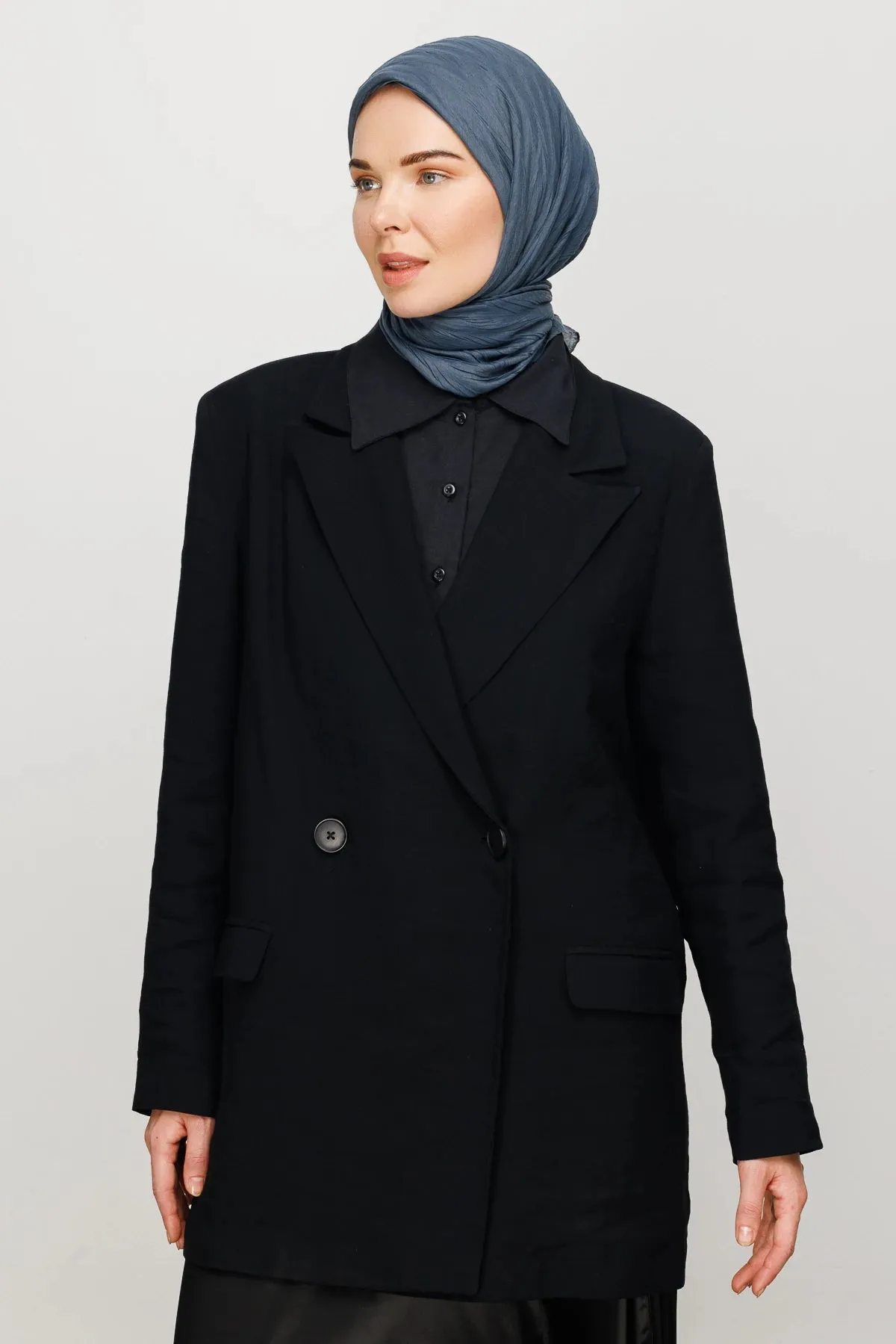Anthracite Pleated Bamboo Square Scarf