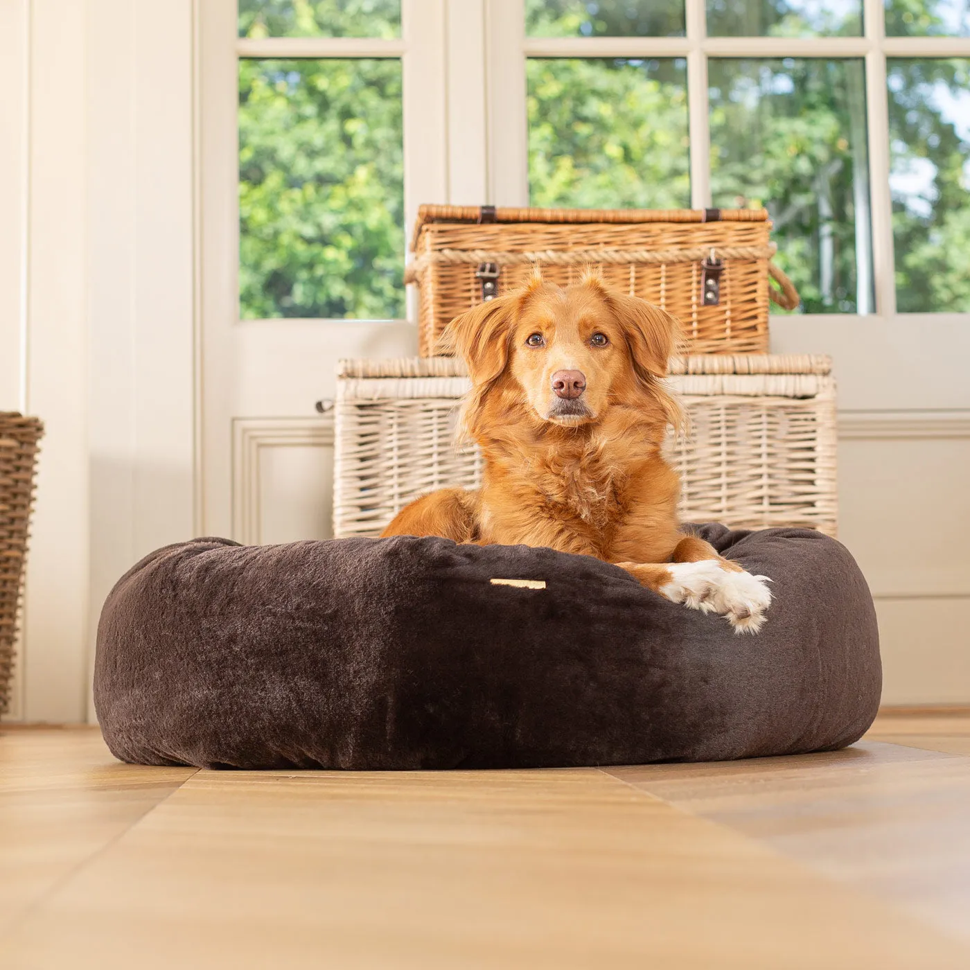 Calming Anti-Anxiety Donut Bed With Removable Covers in Dusk Faux Fur by Lords & Labradors