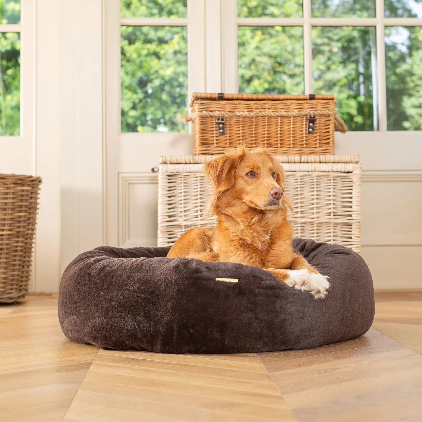 Calming Anti-Anxiety Donut Bed With Removable Covers in Dusk Faux Fur by Lords & Labradors