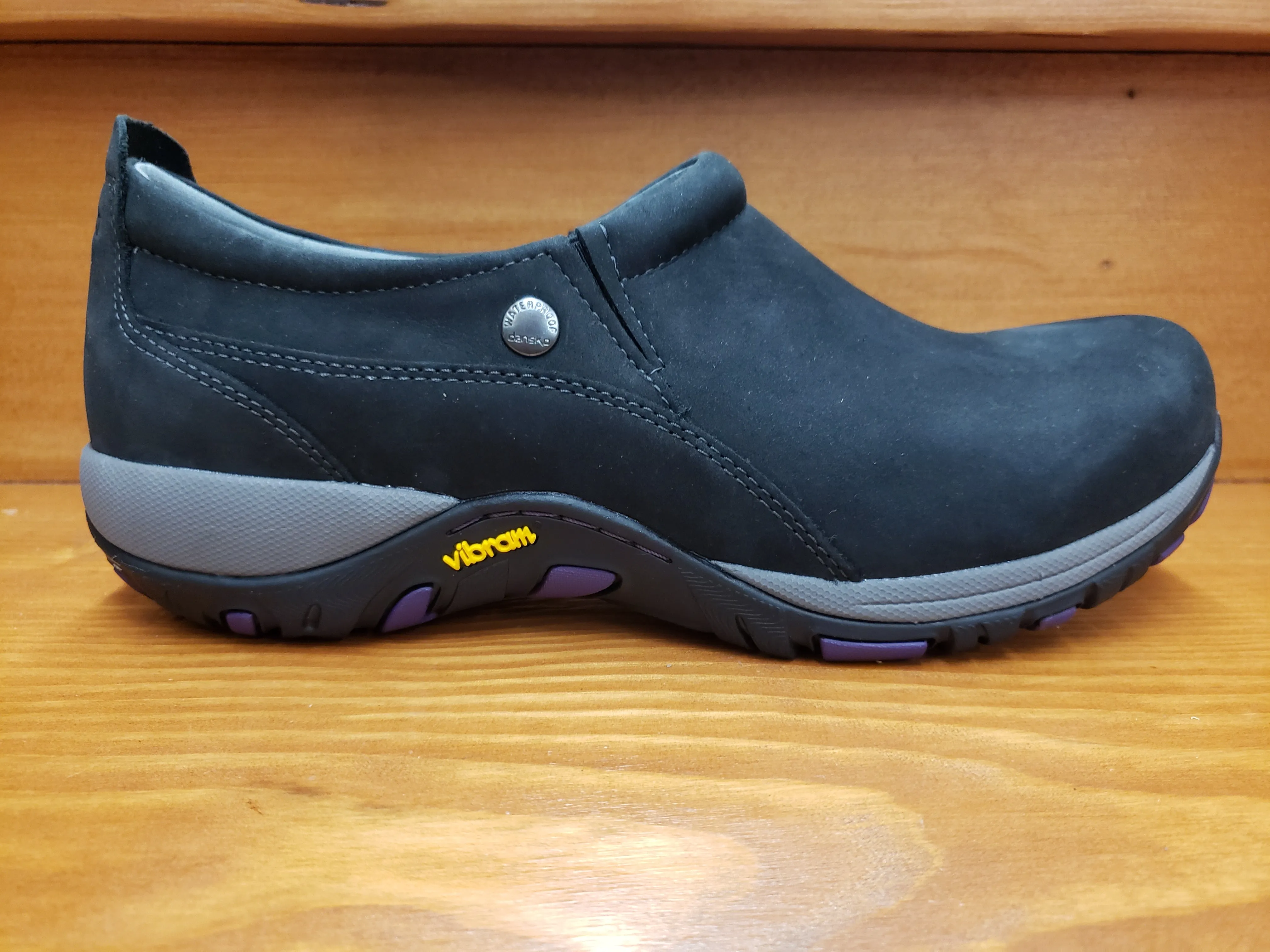 Dansko Patti Black nubuck