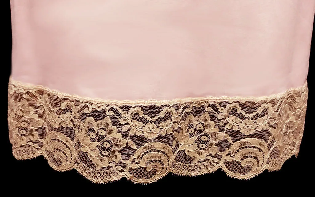 *FANCY VINTAGE HOLLYWOOD VASSERETTE ECRU LACE SLIP IN SWEETHEART PINK