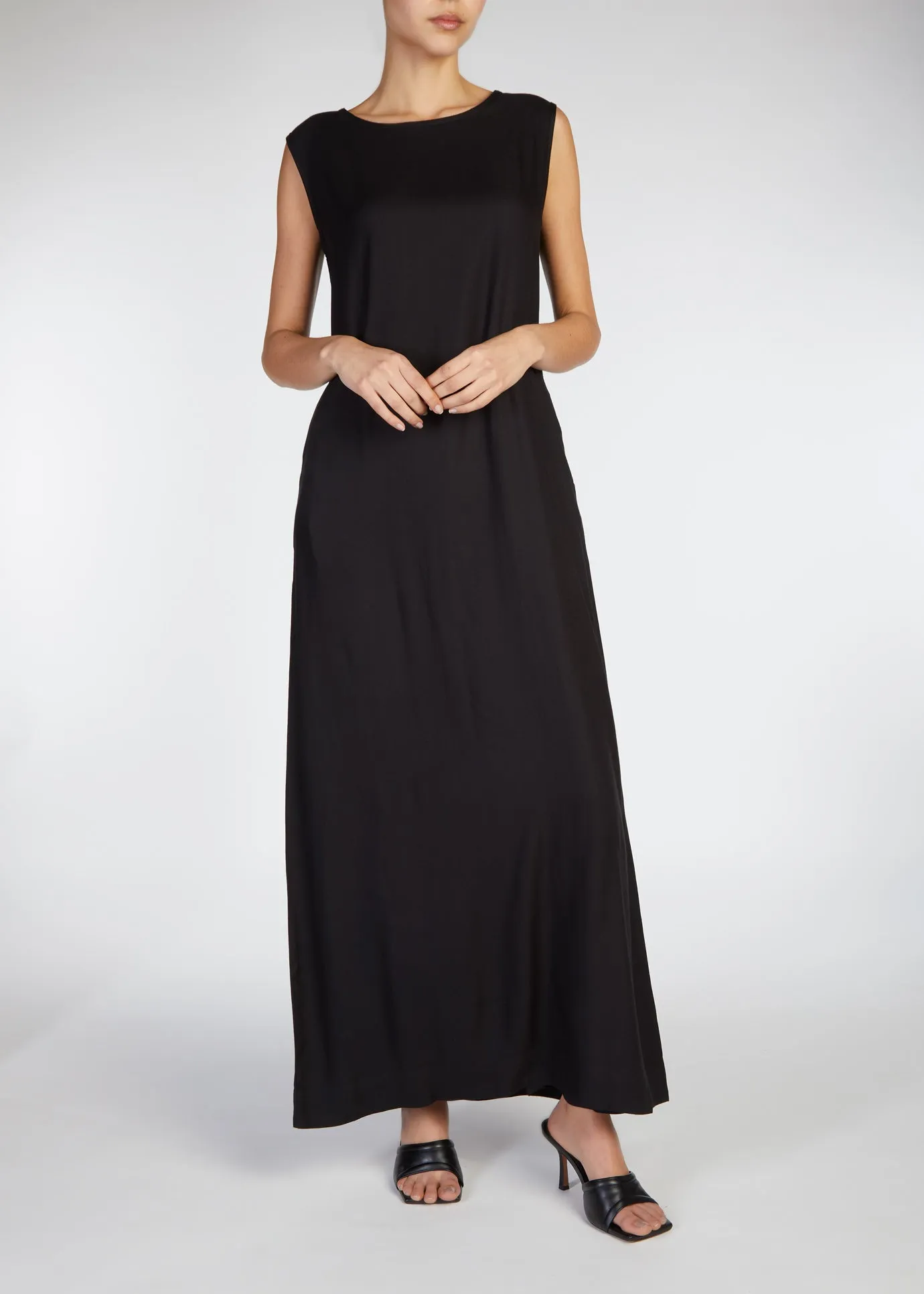 Full Slip Black