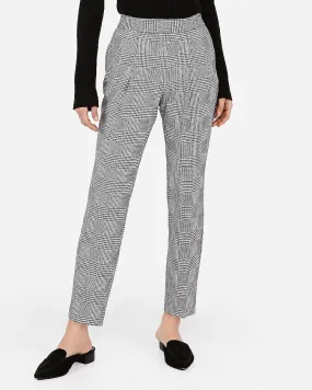 Mid Rise Houndstooth Print Ankle Pant in Black And White