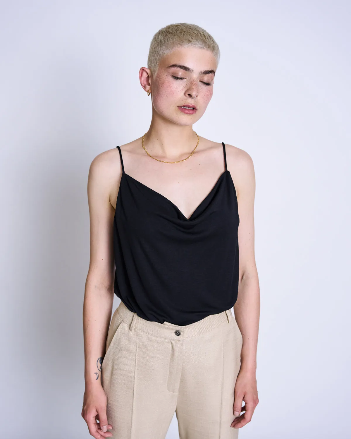 SLIP TOP HELEN BLACK