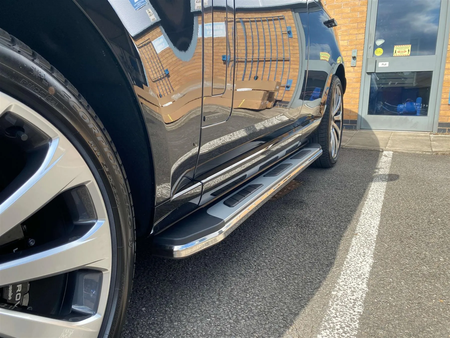 Suburban Side Steps Running Boards for Range Rover Vogue 2022  (L460)