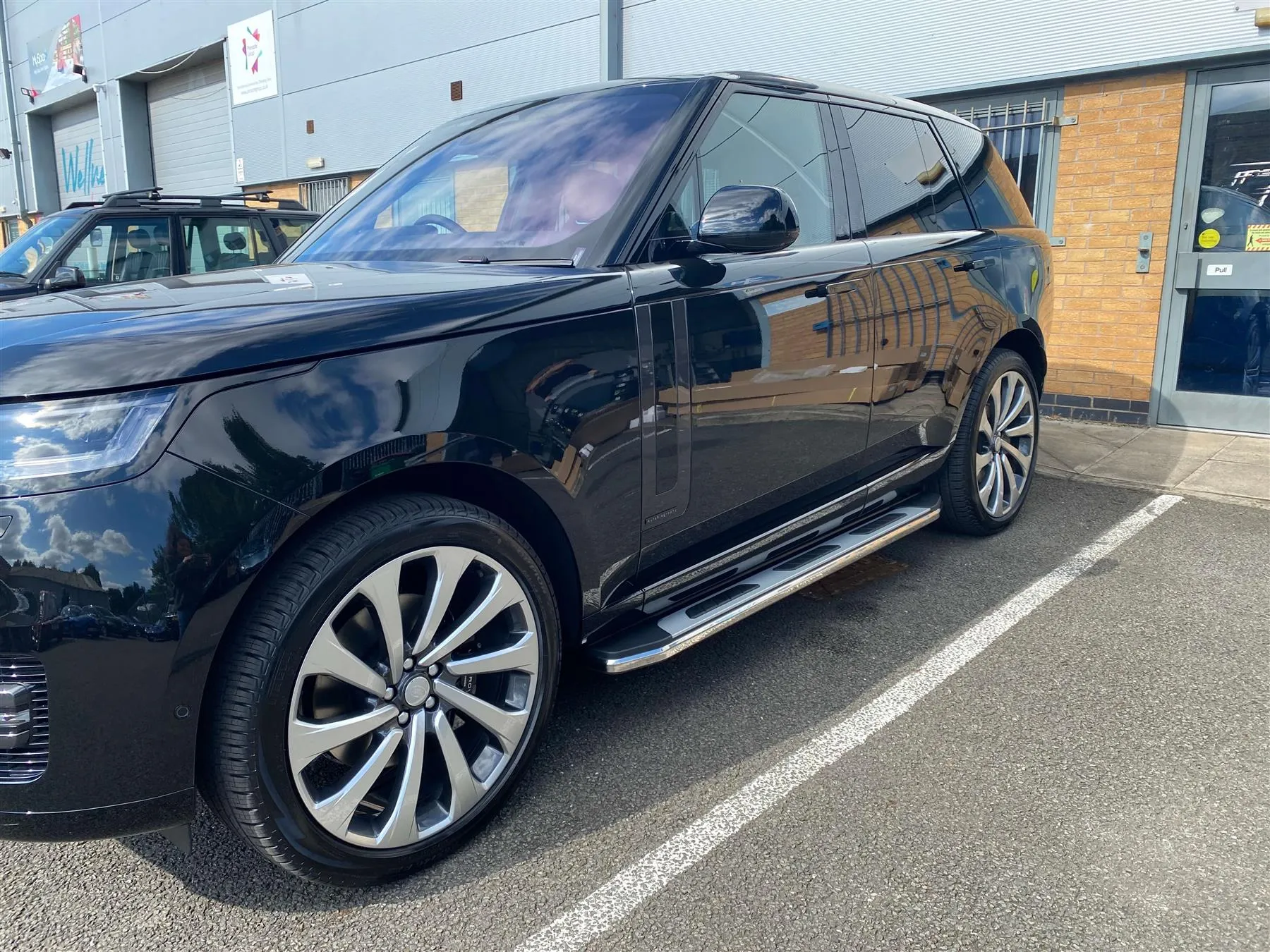 Suburban Side Steps Running Boards for Range Rover Vogue 2022  (L460)
