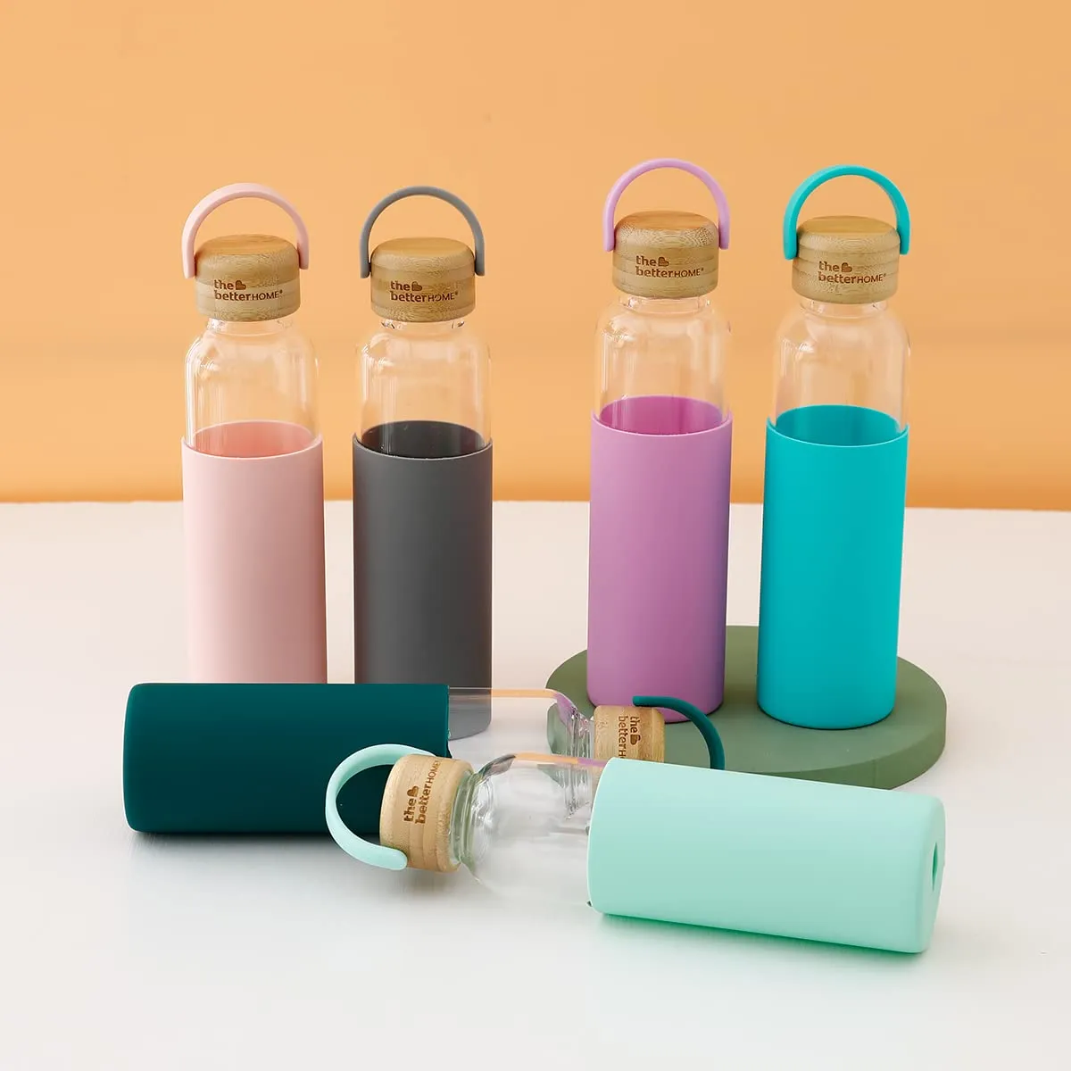 The Better Home Borosilicate Glass Water Bottle with Sleeve (500ml) | Non Slip Silicon Sleeve & Bamboo Lid | Fridge Water Bottles for Men, Women & Kids | Water Bottles for Fridge | Grey (Pack of 1)