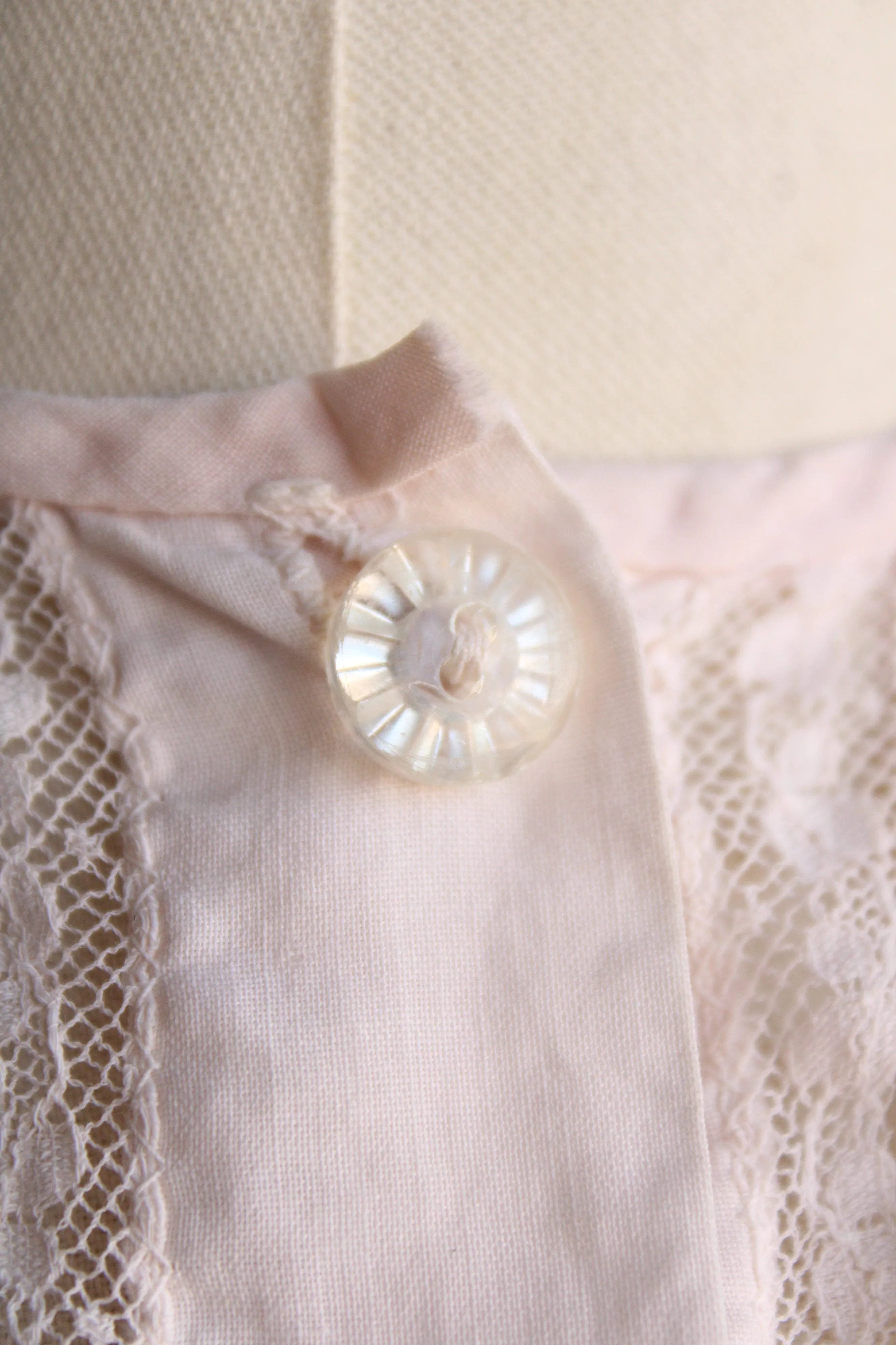 Vintage 1950s Pale Pink Dickie