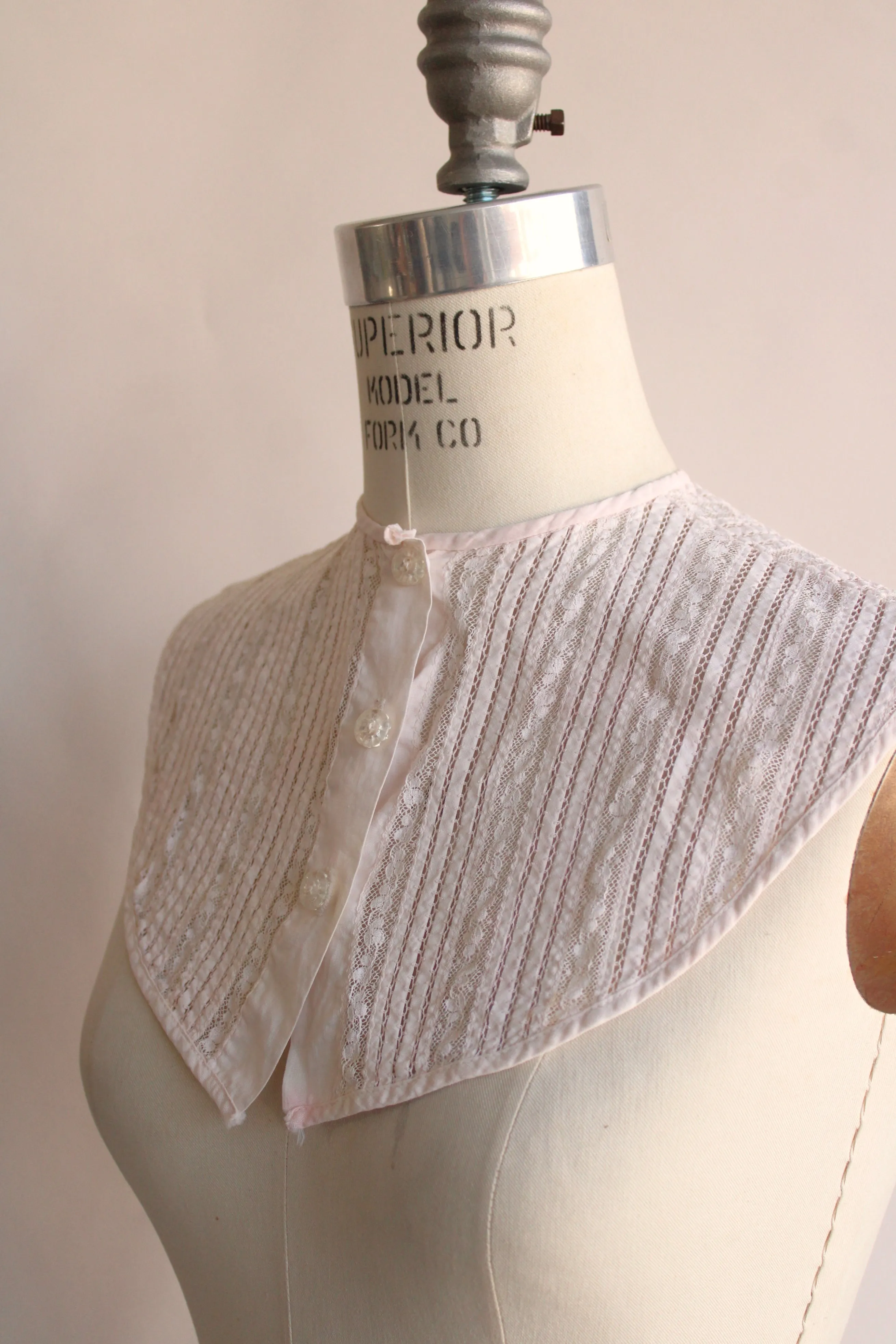 Vintage 1950s Pale Pink Dickie