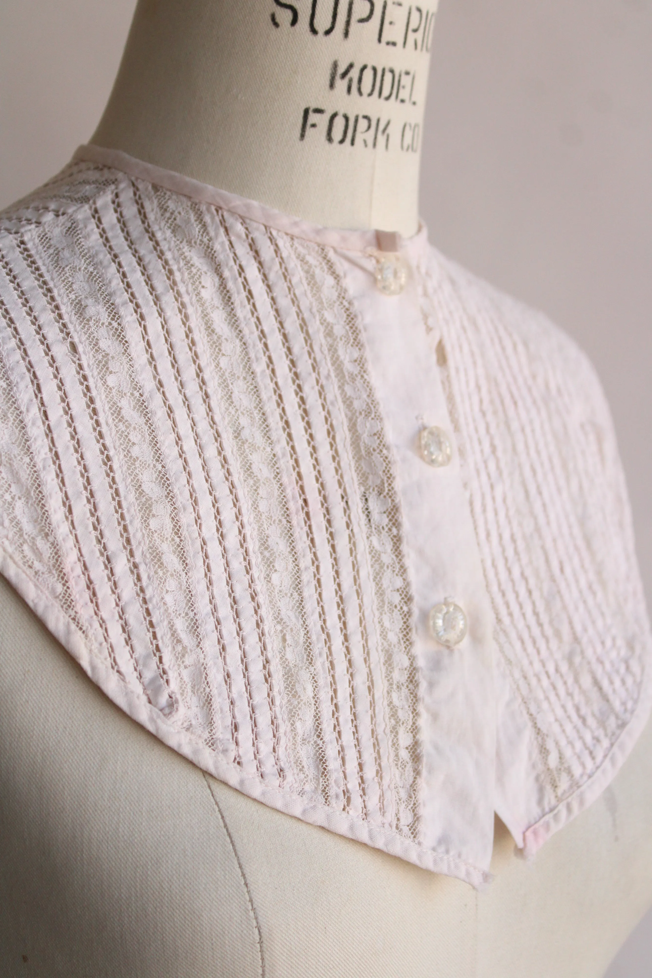 Vintage 1950s Pale Pink Dickie